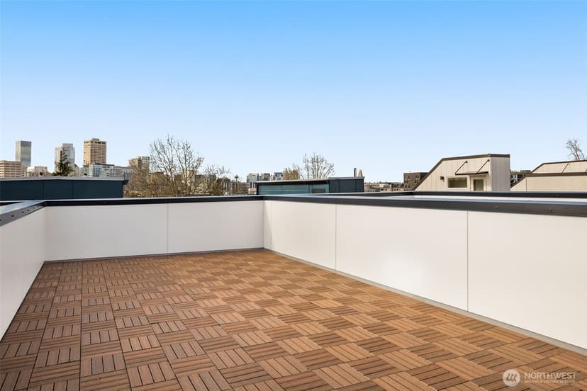 Property photo for 914 B 15th Avenue, Seattle photo 21