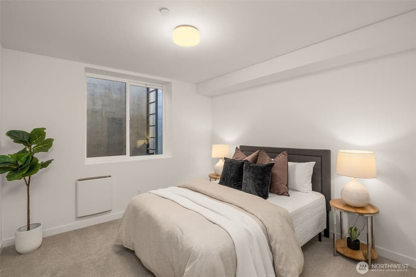 Property photo for 914 B 15th Avenue, Seattle photo 16