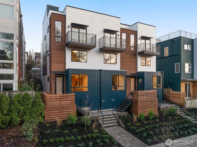 Property photo for 914 B 15th Avenue, Seattle