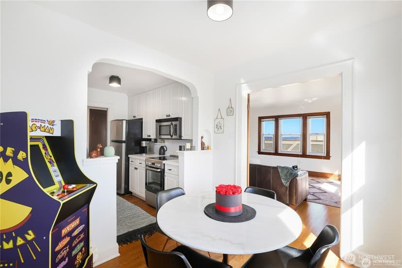 Property photo for 301 N Tacoma Avenue #403, Tacoma photo 12