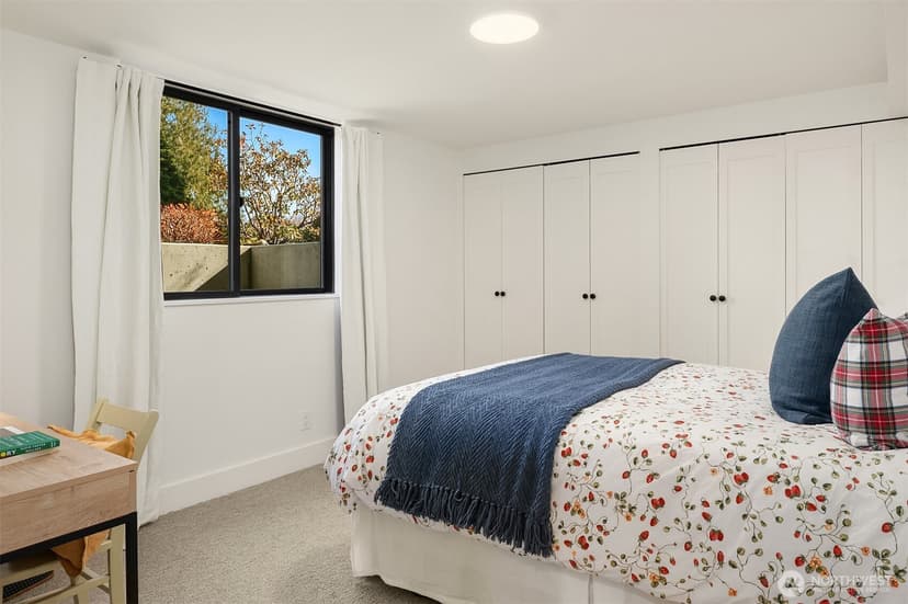 Property photo for 7315 51st Avenue NE, Seattle photo 20