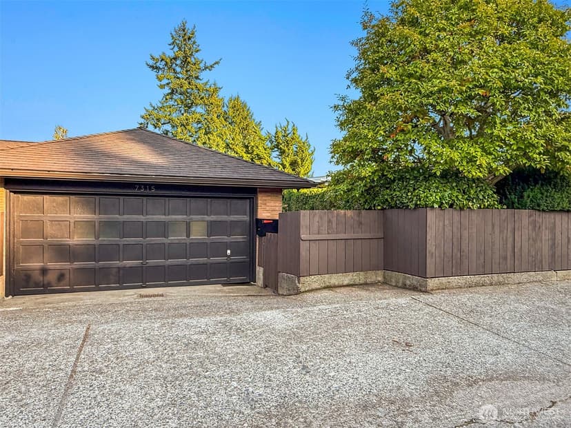 Property photo for 7315 51st Avenue NE, Seattle photo 23