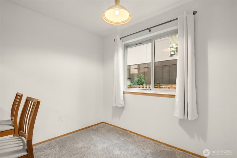 Property photo for 18200 73rd Avenue NE #B103, Kenmore photo 9