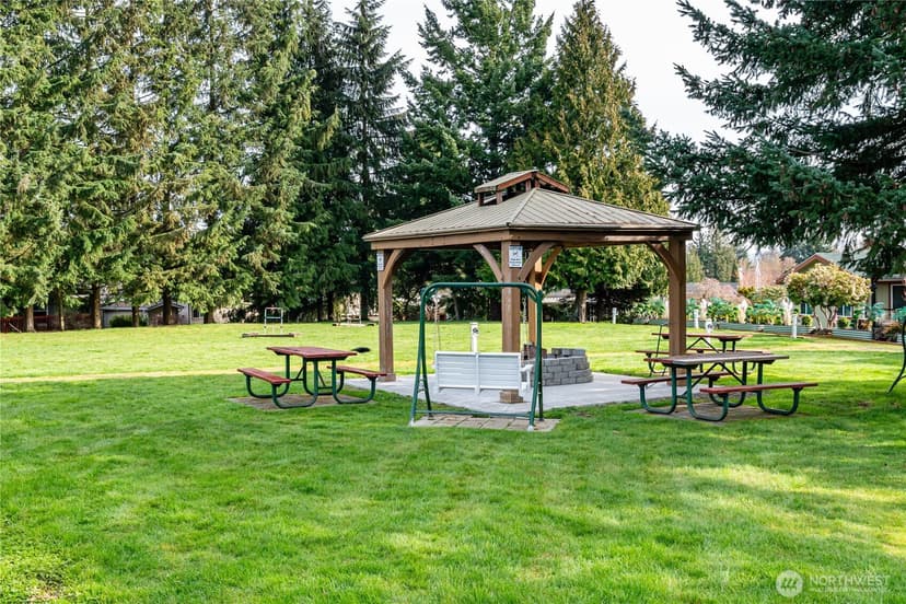 Property photo for 815 124th Street SW, Everett photo 30