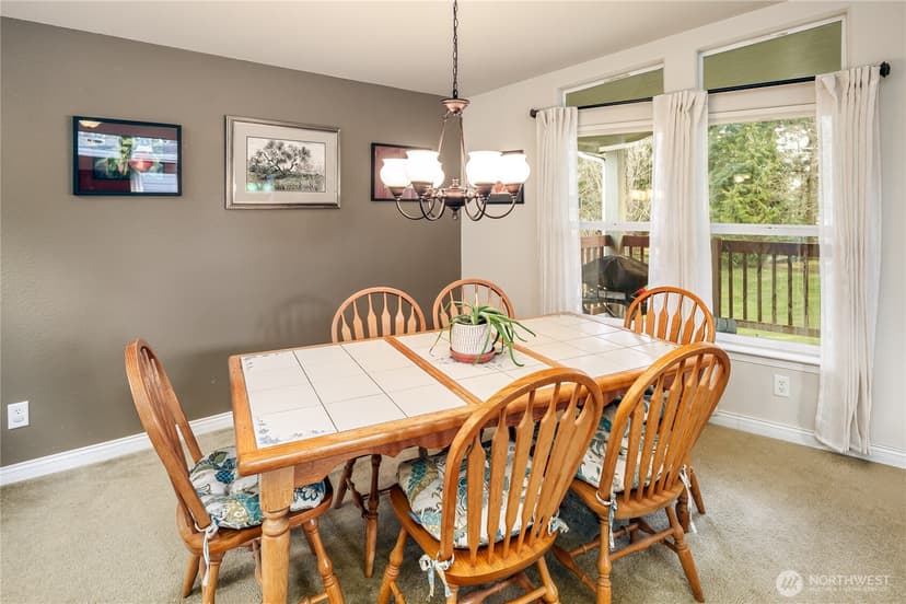 Property photo for 815 124th Street SW, Everett photo 5