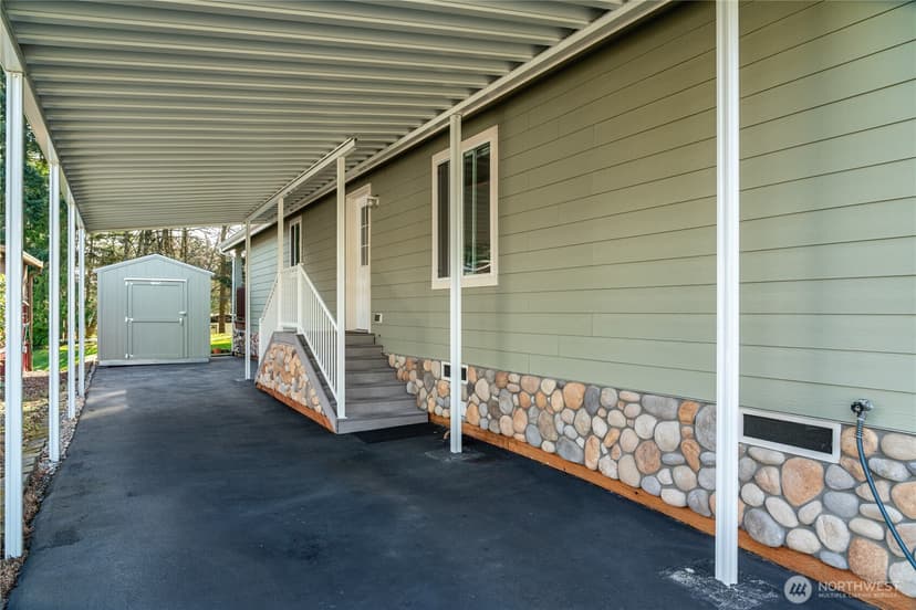 Property photo for 815 124th Street SW, Everett photo 24