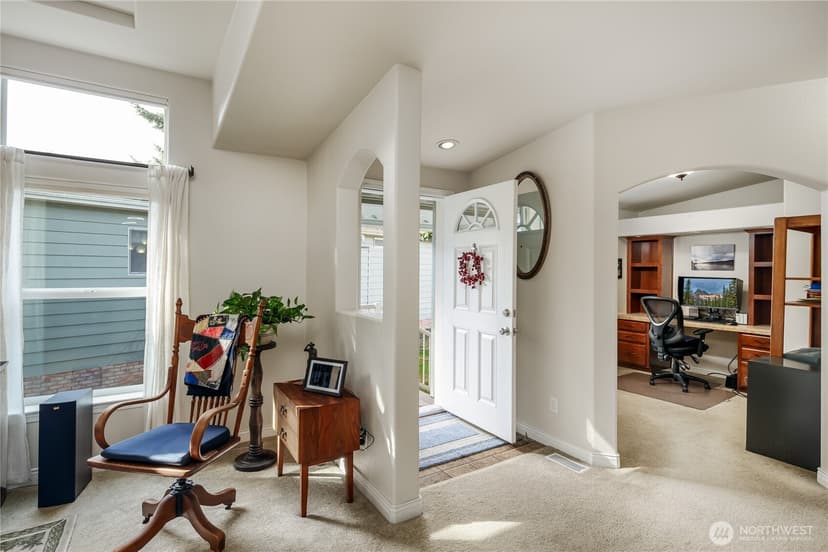 Property photo for 815 124th Street SW, Everett photo 13