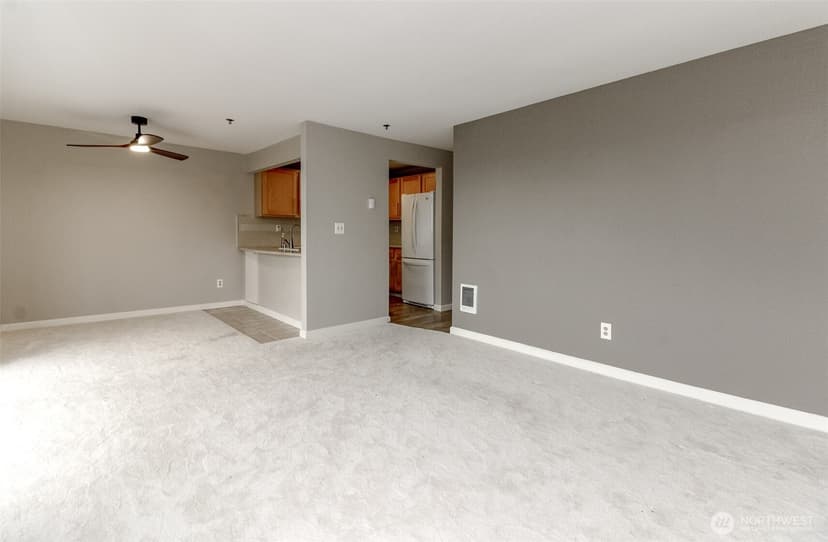 Property photo for 28606 16th Avenue S #303, Federal Way photo 4