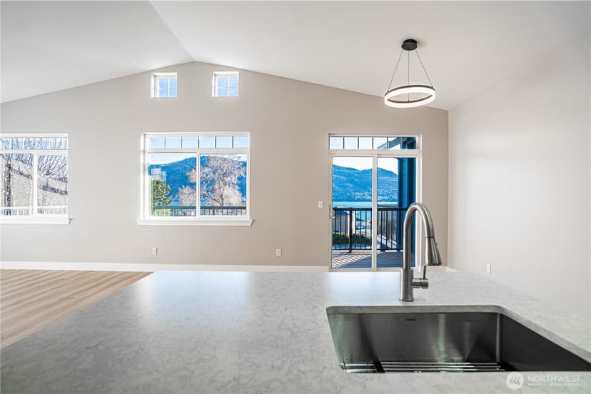 Property photo for 744 Wapato Way ##B, Manson photo 11
