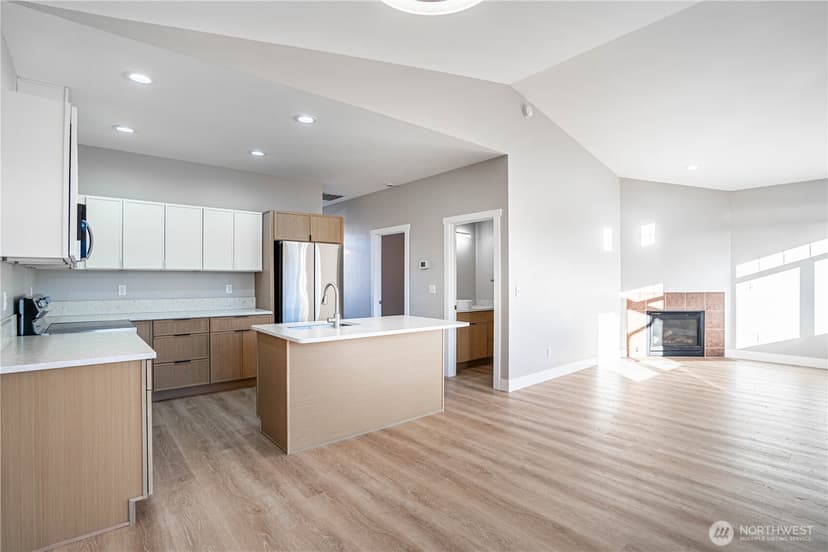 Property photo for 744 Wapato Way ##B, Manson photo 6