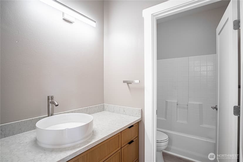 Property photo for 744 Wapato Way ##B, Manson photo 14