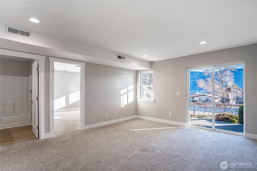 Property photo for 744 Wapato Way ##C, Manson photo 22