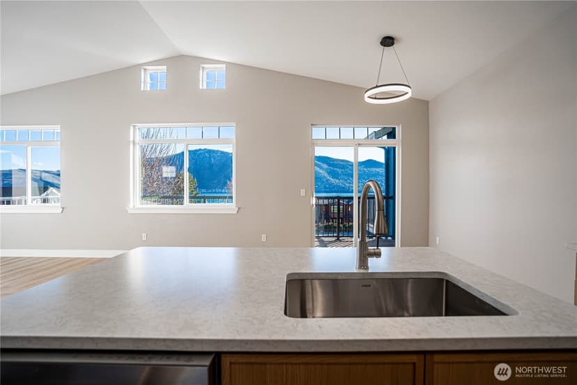 Property photo for 744 Wapato Way ##C, Manson photo 10
