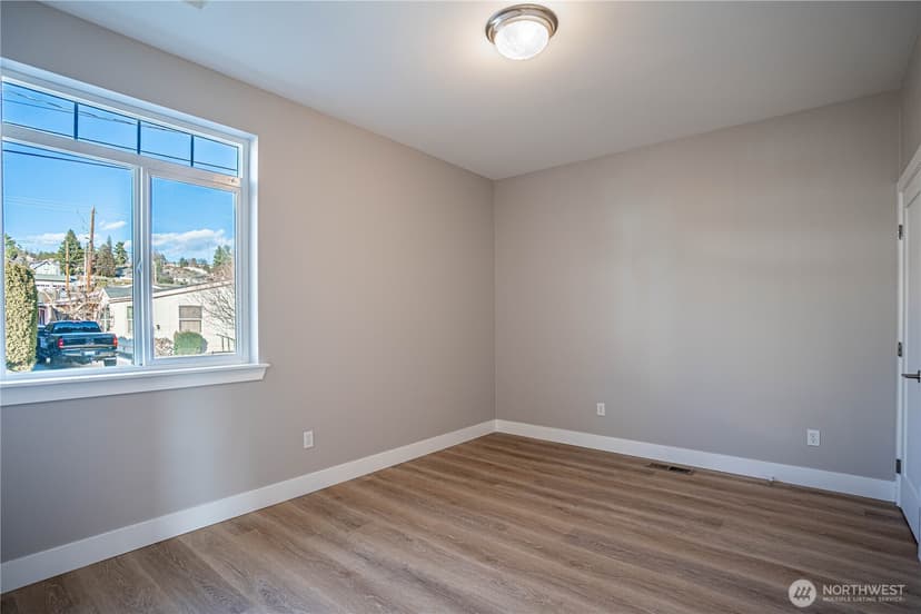 Property photo for 744 Wapato Way ##C, Manson photo 14