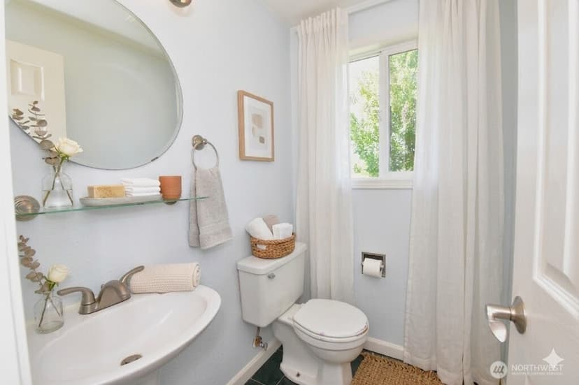 Property photo for 904 20th Street, Snohomish photo 12
