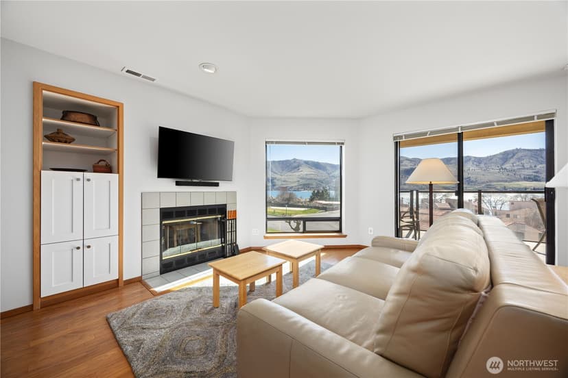Property photo for 100 Lake Chelan Shores Drive #18-8, Chelan photo 13