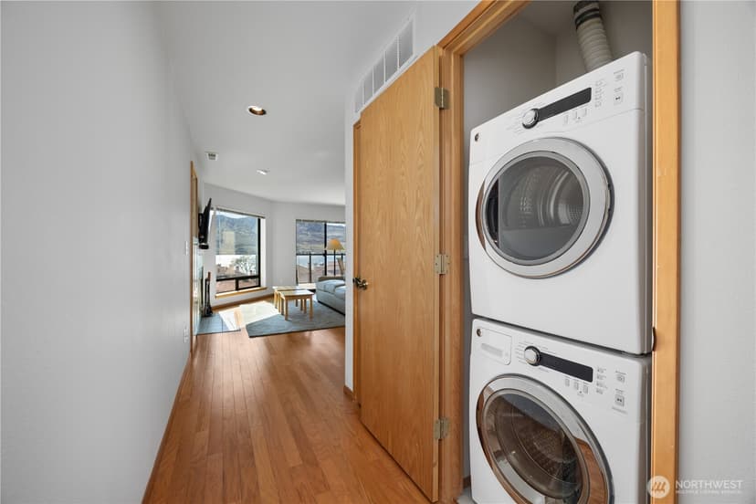 Property photo for 100 Lake Chelan Shores Drive #18-8, Chelan photo 10
