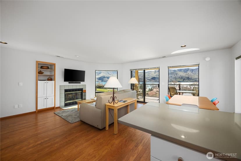 Property photo for 100 Lake Chelan Shores Drive #18-8, Chelan photo 23