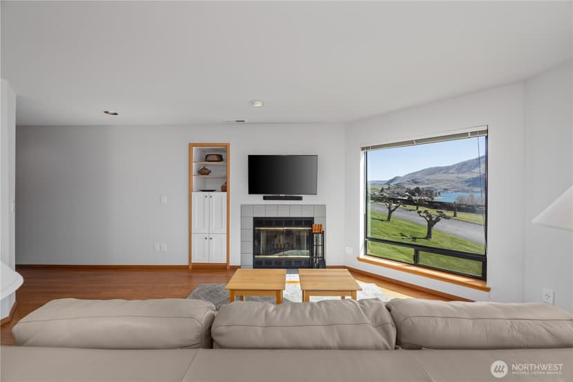 Property photo for 100 Lake Chelan Shores Drive #18-8, Chelan photo 19