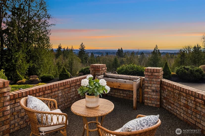 Property photo for 17620 SE 106th Street, Renton photo 3