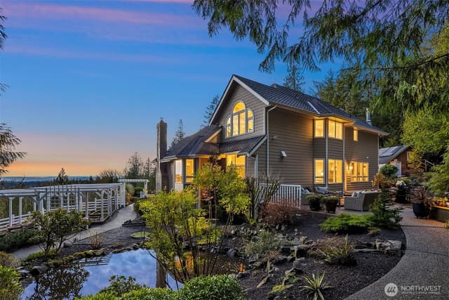 Property photo for 17620 SE 106th Street, Renton