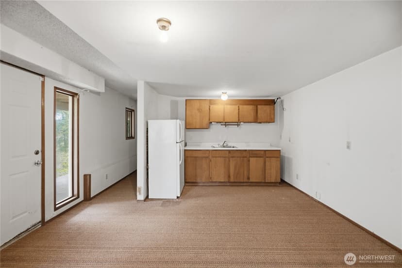 Property photo for 18510 66th Avenue NE, Kenmore photo 26