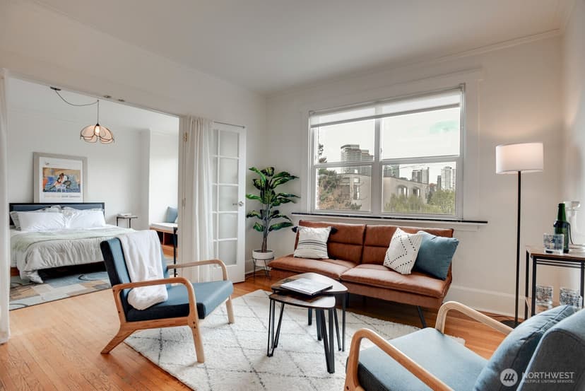 Property photo for 214 Summit Avenue E #402, Seattle photo 7