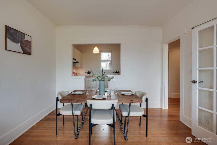 Property photo for 214 Summit Avenue E #402, Seattle photo 8