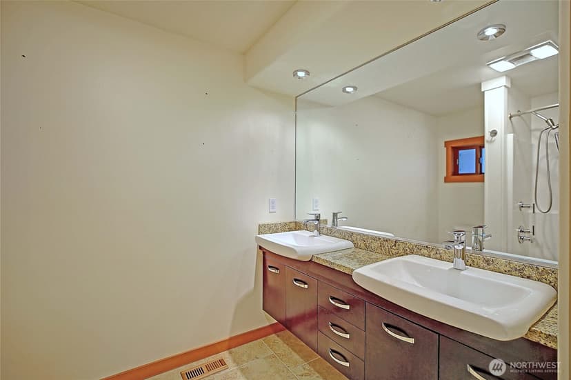 Property photo for 18727 Lakewood Road, Stanwood photo 20