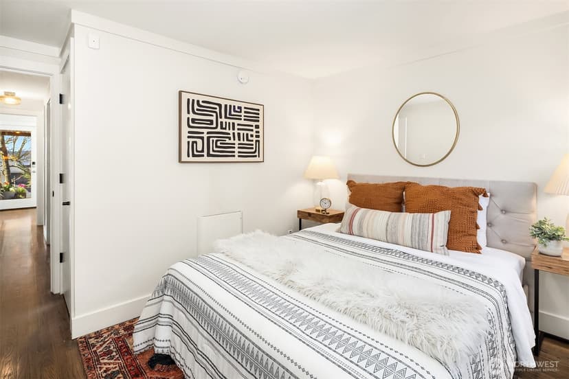 Property photo for 4243 Palatine Avenue N, Seattle photo 16