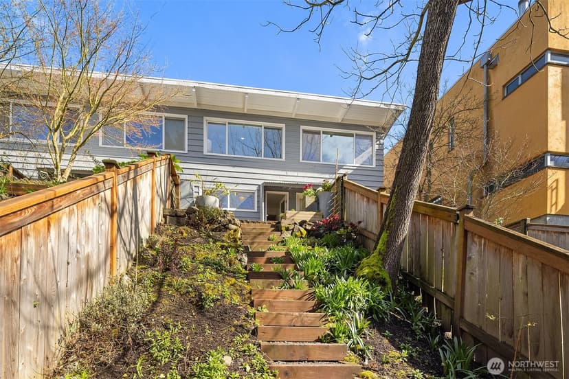 Property photo for 4243 Palatine Avenue N, Seattle photo 25