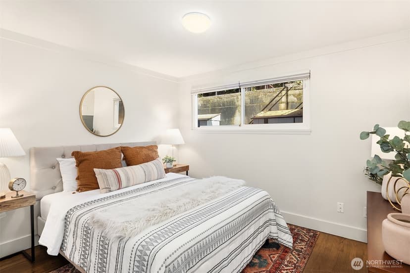 Property photo for 4243 Palatine Avenue N, Seattle photo 15