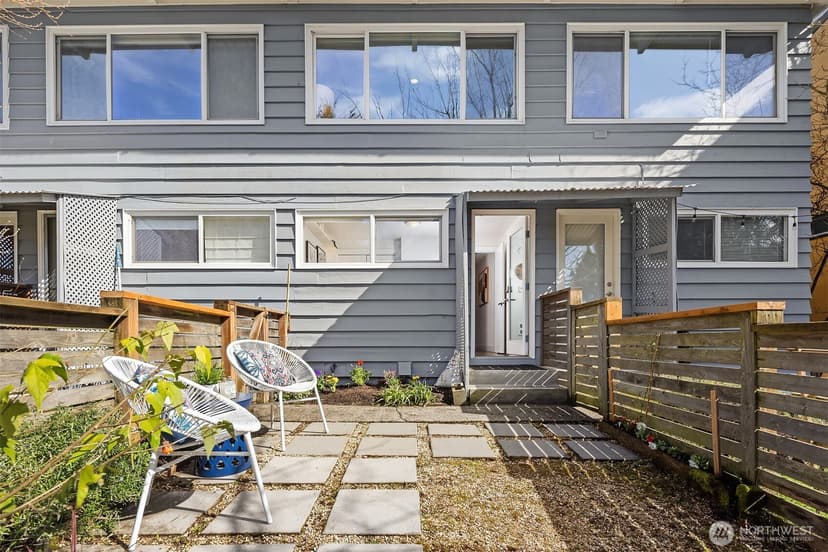Property photo for 4243 Palatine Avenue N, Seattle photo 23