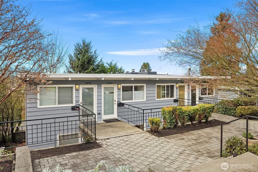 Property photo for 4243 Palatine Avenue N, Seattle photo 28