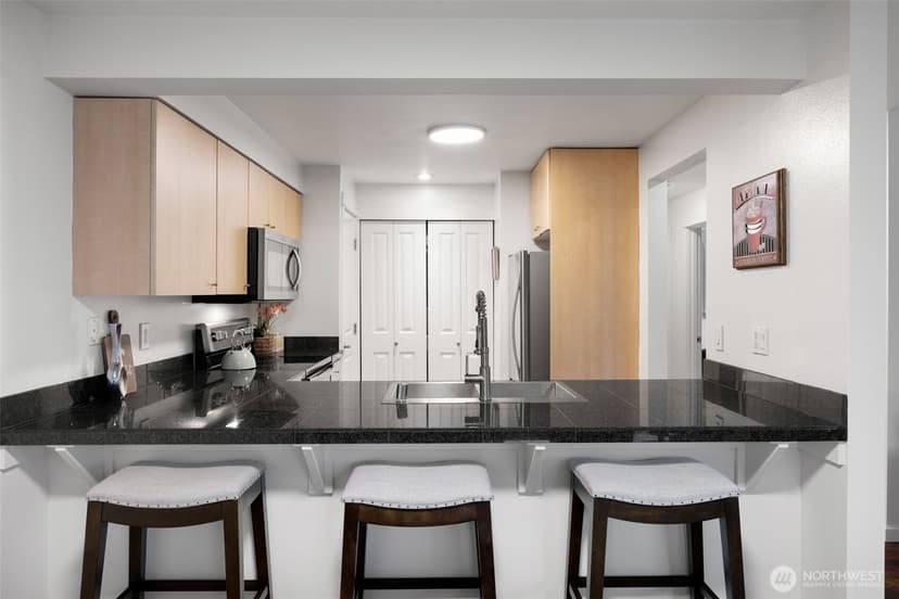 Property photo for 11307 NE 128th Street #G101, Kirkland photo 14