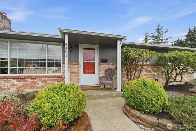 Property photo for 4401 N 25th Street, Tacoma photo 2