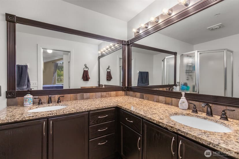 Property photo for 15809 Waynita Way NE #G204, Bothell photo 20