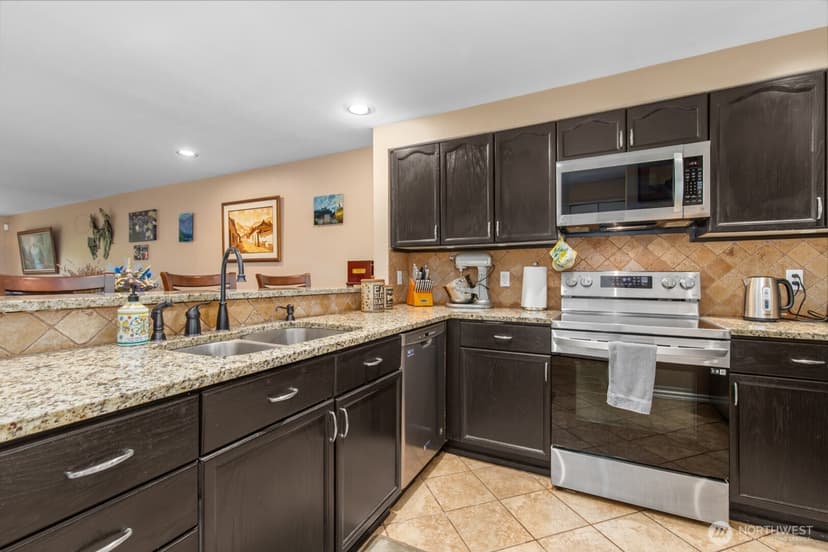 Property photo for 15809 Waynita Way NE #G204, Bothell photo 7
