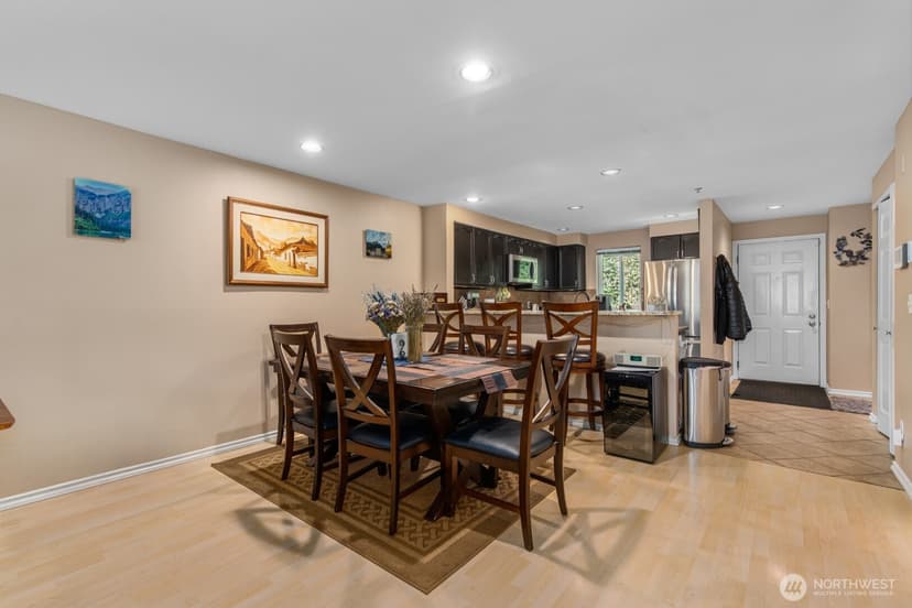 Property photo for 15809 Waynita Way NE #G204, Bothell photo 5