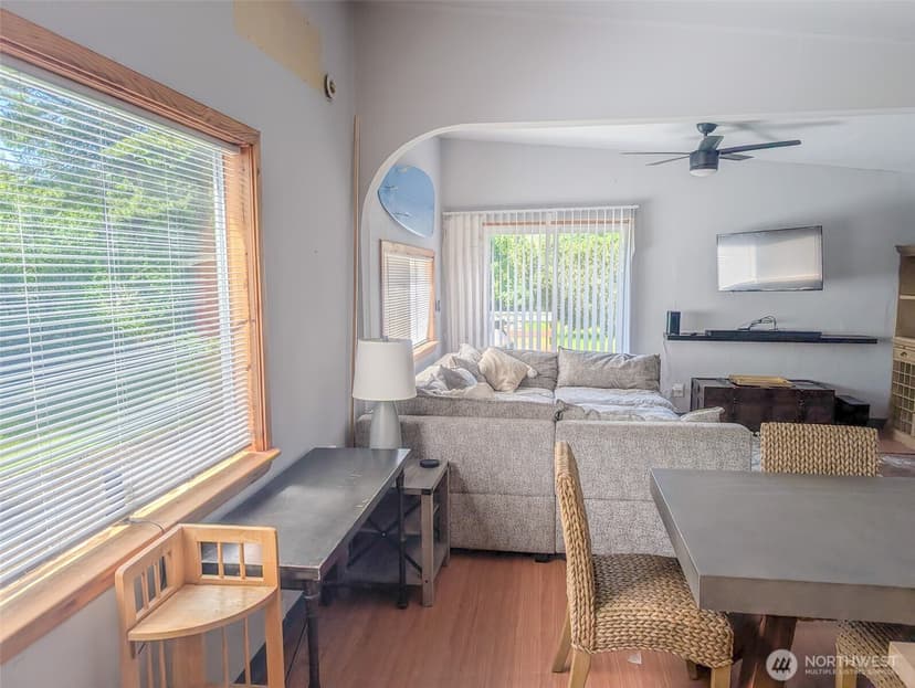 Property photo for 581 Dolphin Avenue NE, Ocean Shores photo 9