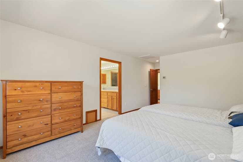 Property photo for 1826 Browns Point Boulevard, Tacoma photo 16