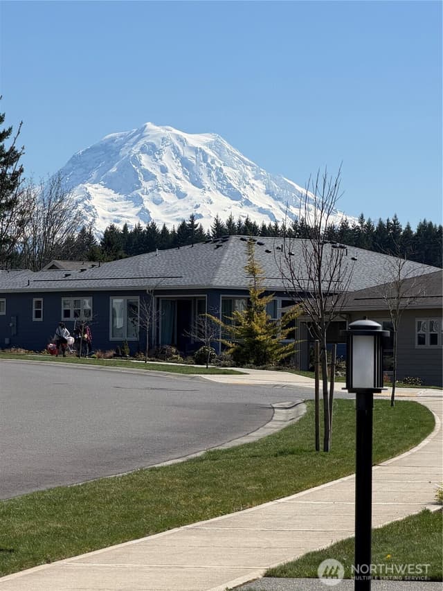 Property photo for 18102 151st St E, Bonney Lake photo 3