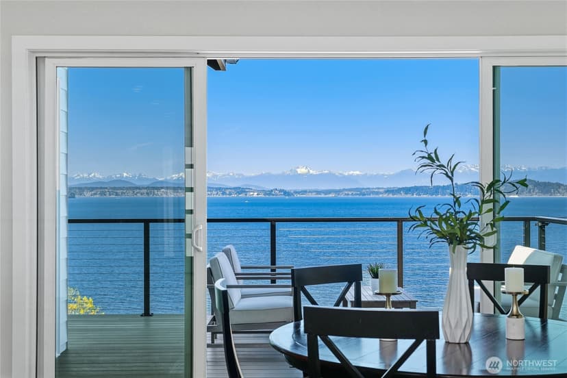 Property photo for 6029 Atlas Place SW, Seattle photo 7