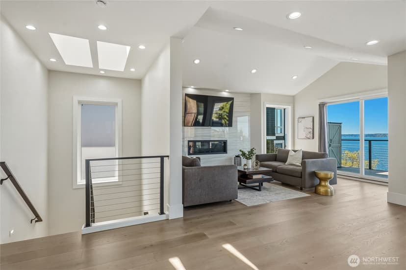 Property photo for 6029 Atlas Place SW, Seattle photo 16