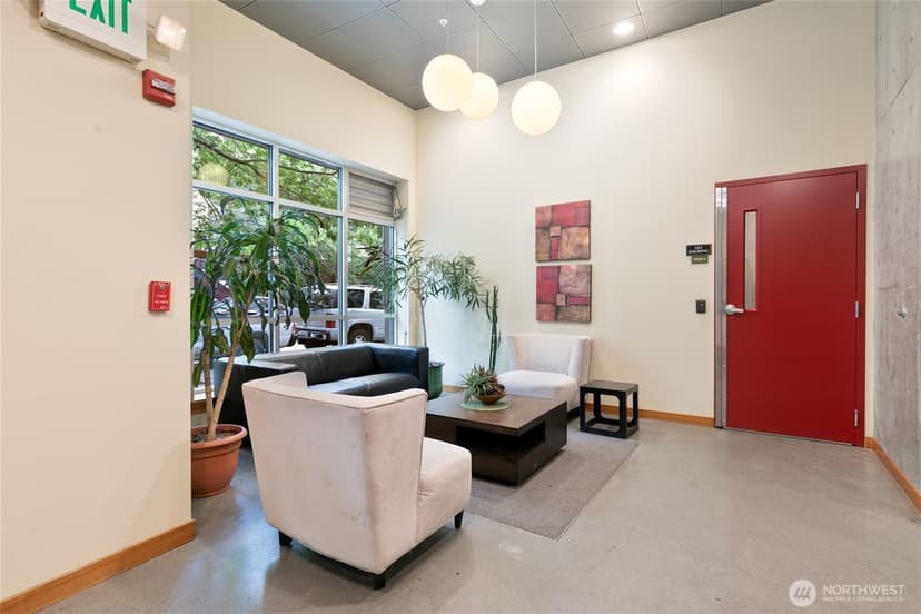 Property photo for 827 Hiawatha Place S #402, Seattle photo 19