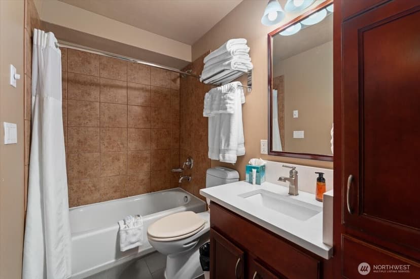 Property photo for 322 W Woodin Avenue #514, Chelan photo 17