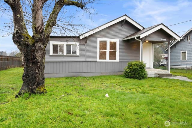 Property photo for 3702 S Gunnison Street, Tacoma photo 2