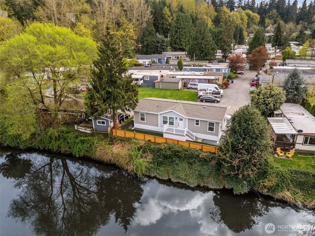 Property photo for 11510 E Riverside Drive #27, Bothell