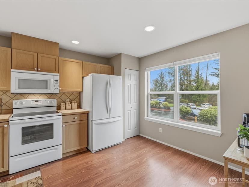 Property photo for 1600 121st Street SE #J104, Everett photo 12