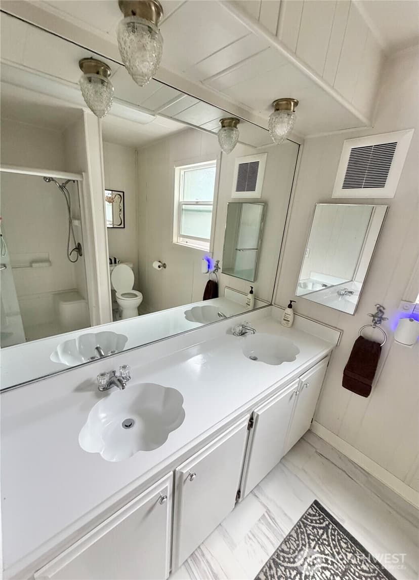 Property photo for 29020 1st Avenue S #17, Des Moines photo 20
